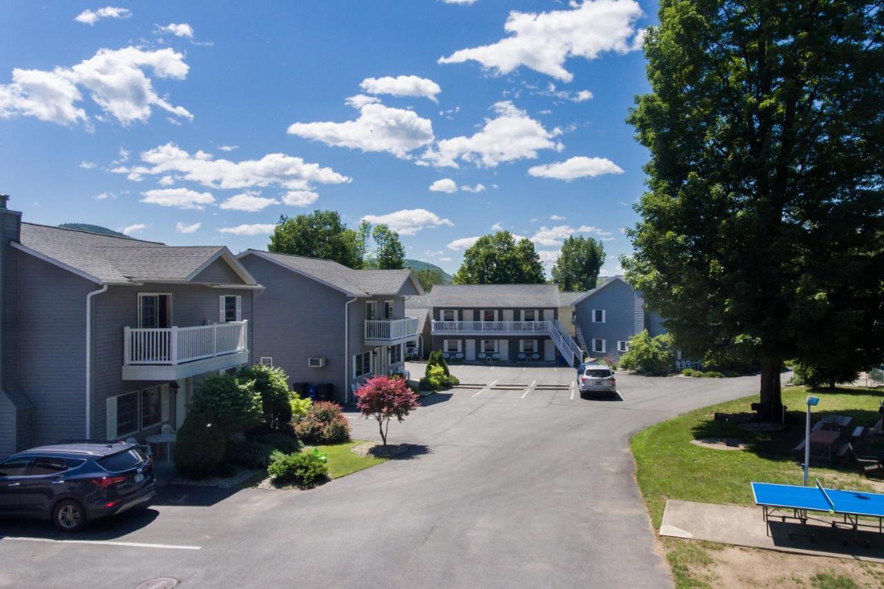 Americas Best Value Inn & Suites Lake George Exterior photo