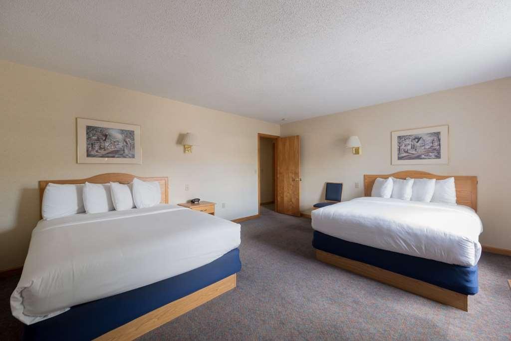 Americas Best Value Inn & Suites Lake George Room photo